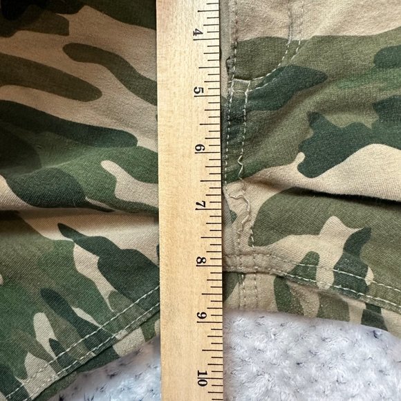 Imperial Star Shorts Girls Size 14 Green Khaki Camo Stretch Cut Off Flat Front - Picture 11 of 12